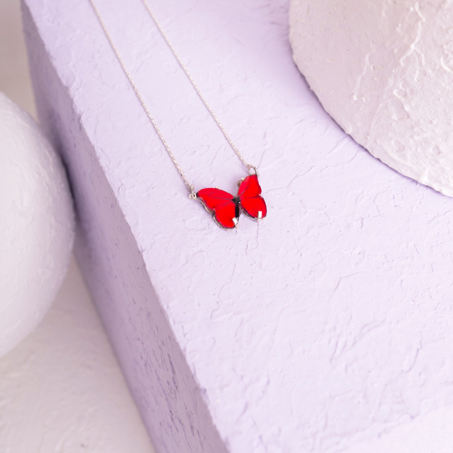 925 Ayar Gümüş Kırmızı Kelebek Kolye