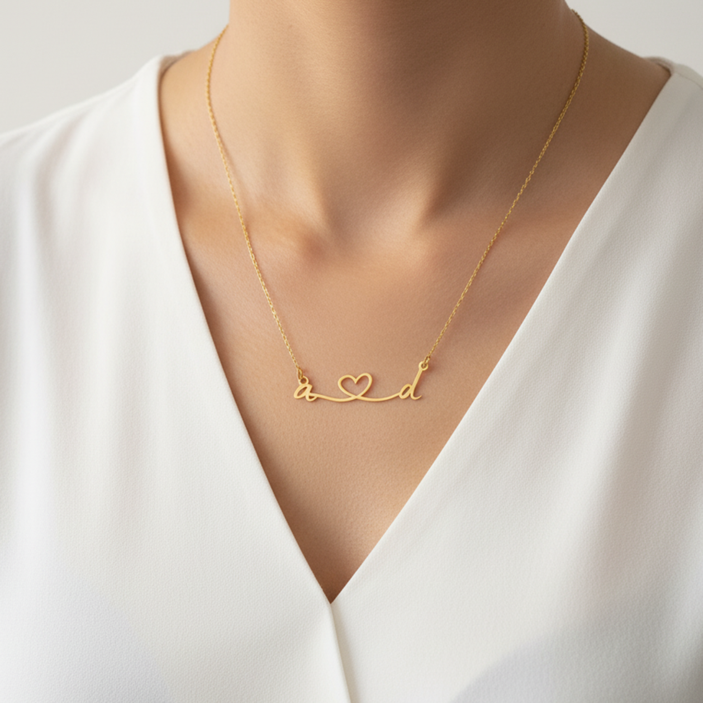 925 Ayar Gümüş Kalp Tasarımlı Kişiye Özel Harf Kolye