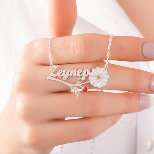 925 Ayar Gümüş Kişiye Özel Kalp Detaylı Papatya Tasarımlı İsim Kolye