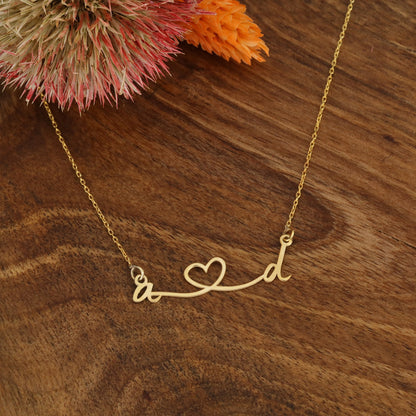 925 Ayar Gümüş Kalp Tasarımlı Kişiye Özel Harf Kolye