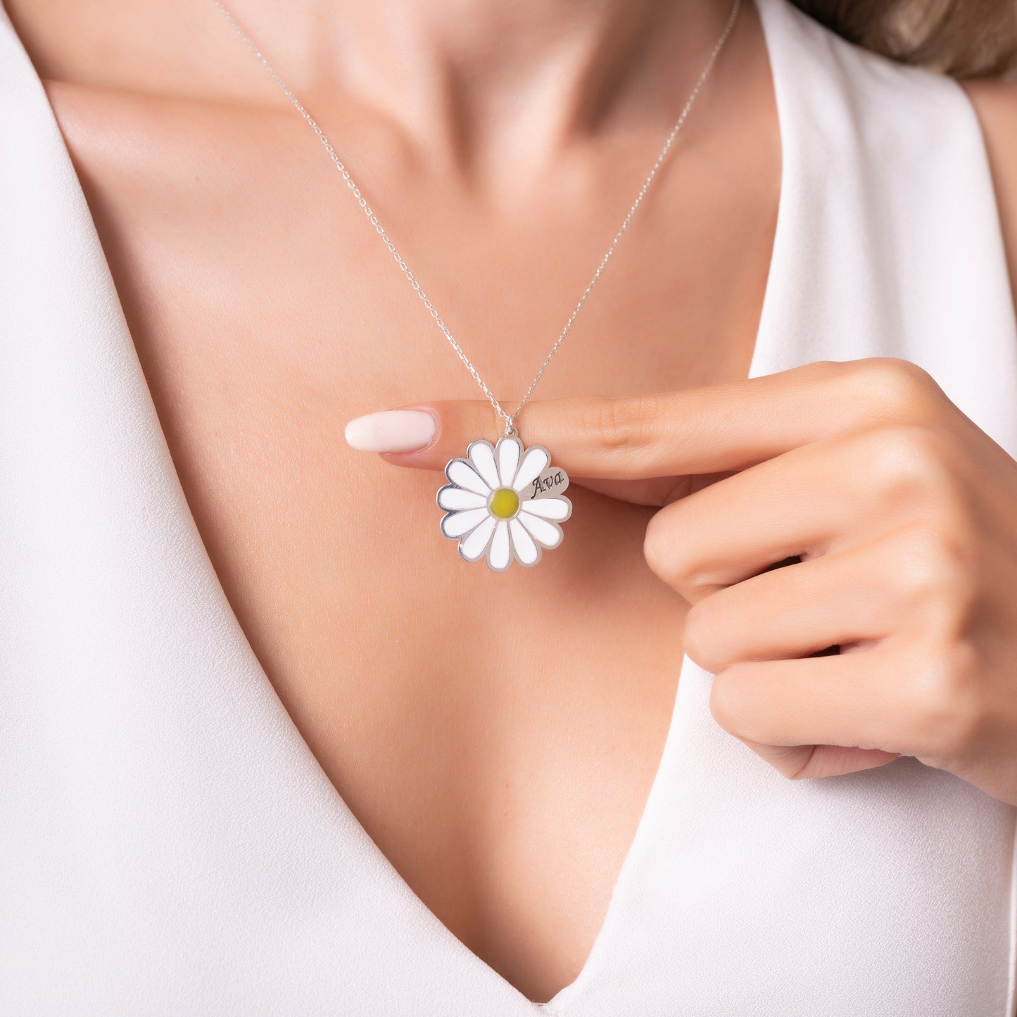 925 Ayar Gümüş Kişiye Özel Papatya Tasarımlı İsim Kolye