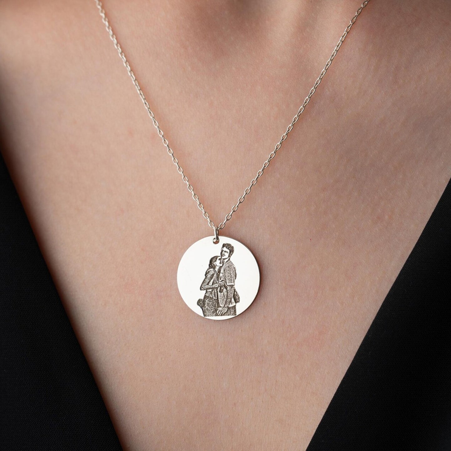 925 Ayar Gümüş Karakalem Çizimli Fotoğraf Kolye